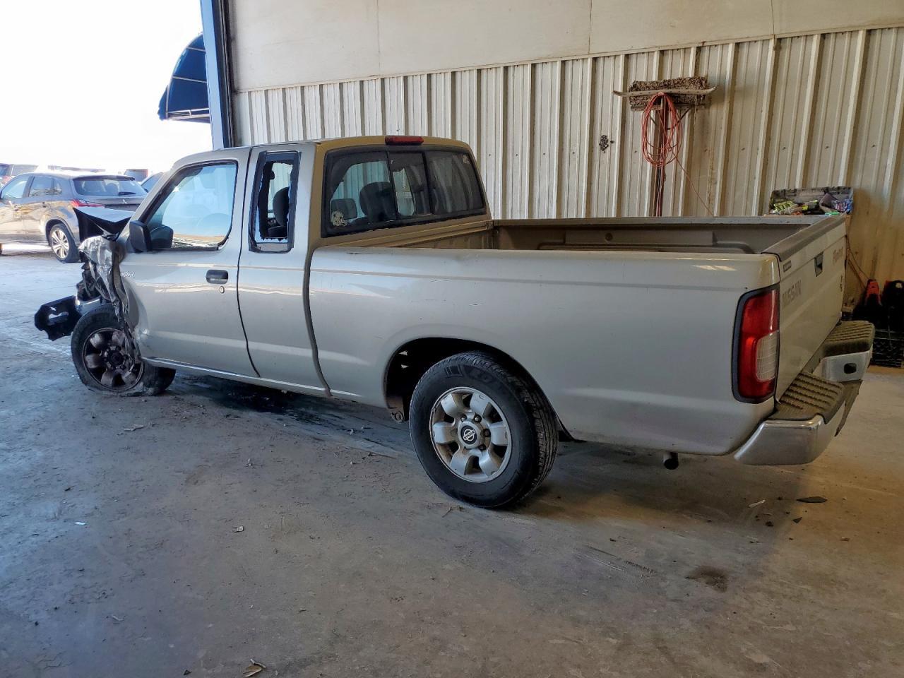 1999 Niss Frontier - Фото 2