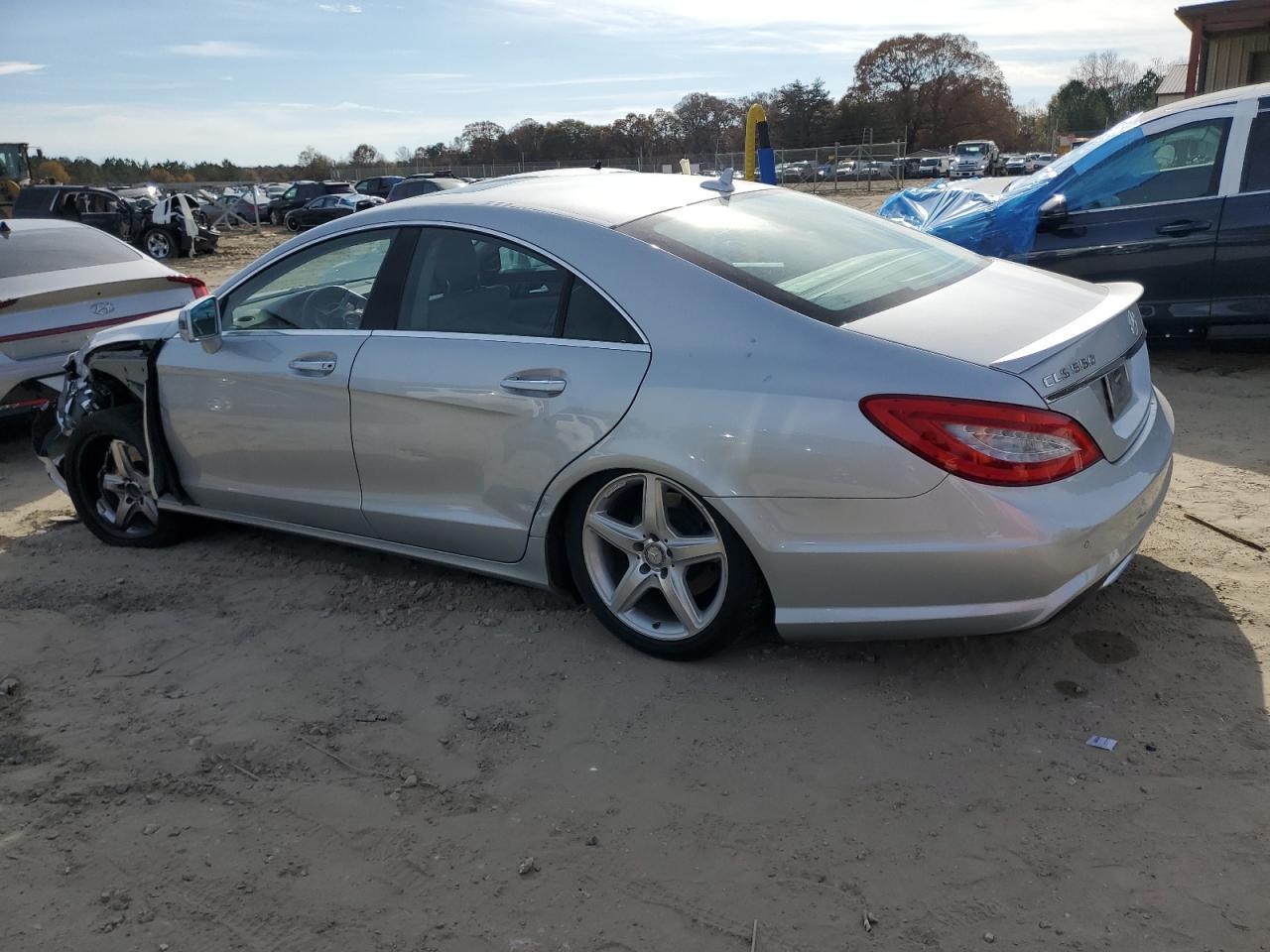 2012 Mercedes-Benz Cls 550 4Matic - Image 2