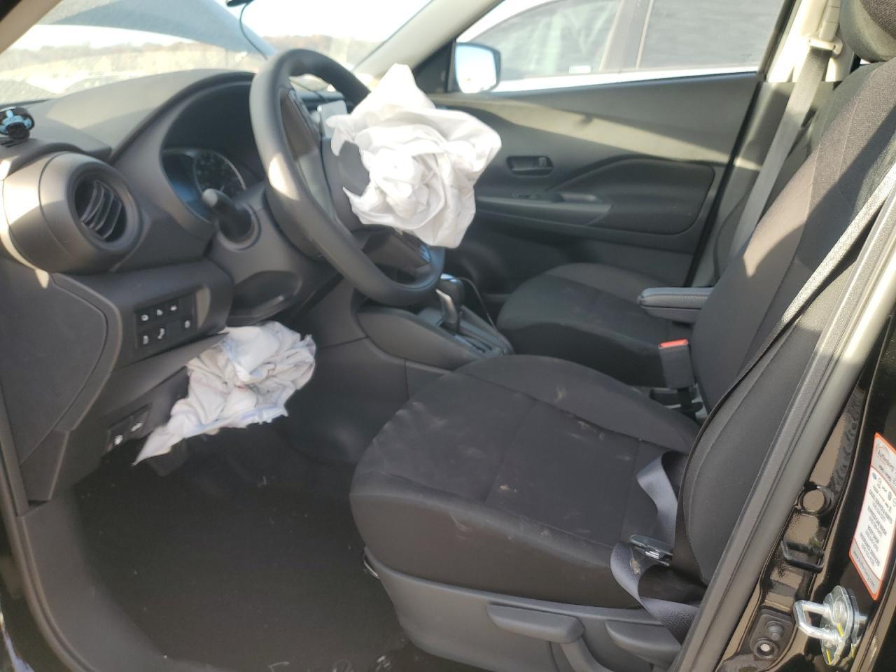 2025 Nissan Kicks Play S - Image 7