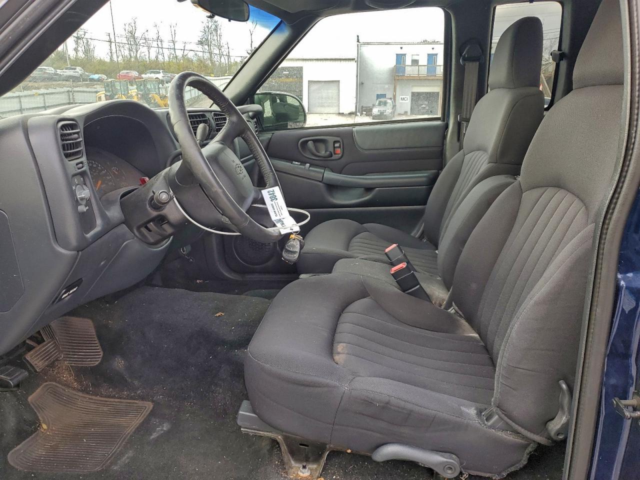 2003 Chevrolet S Truck S10 - Фото 7