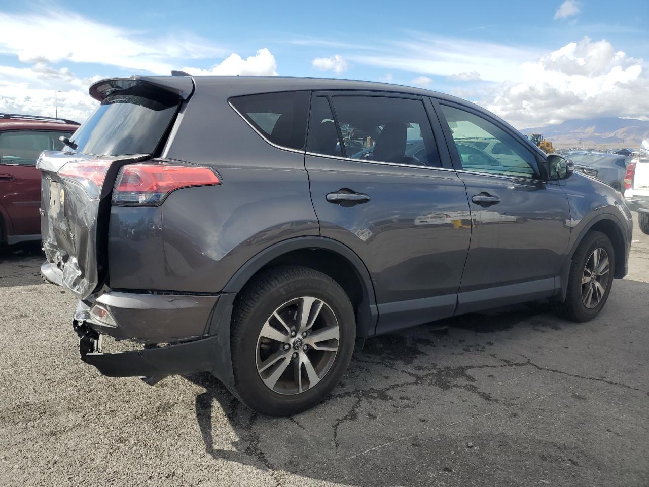 2018 Toyota Rav4 Adventure - Фото 3