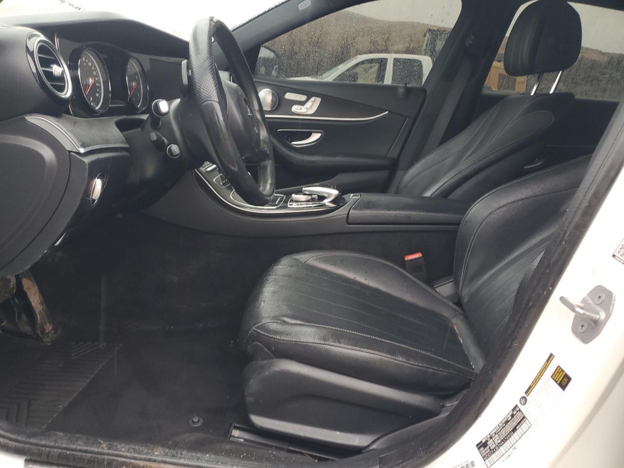 2017 Mercedes-Benz E 300 - Фото 7
