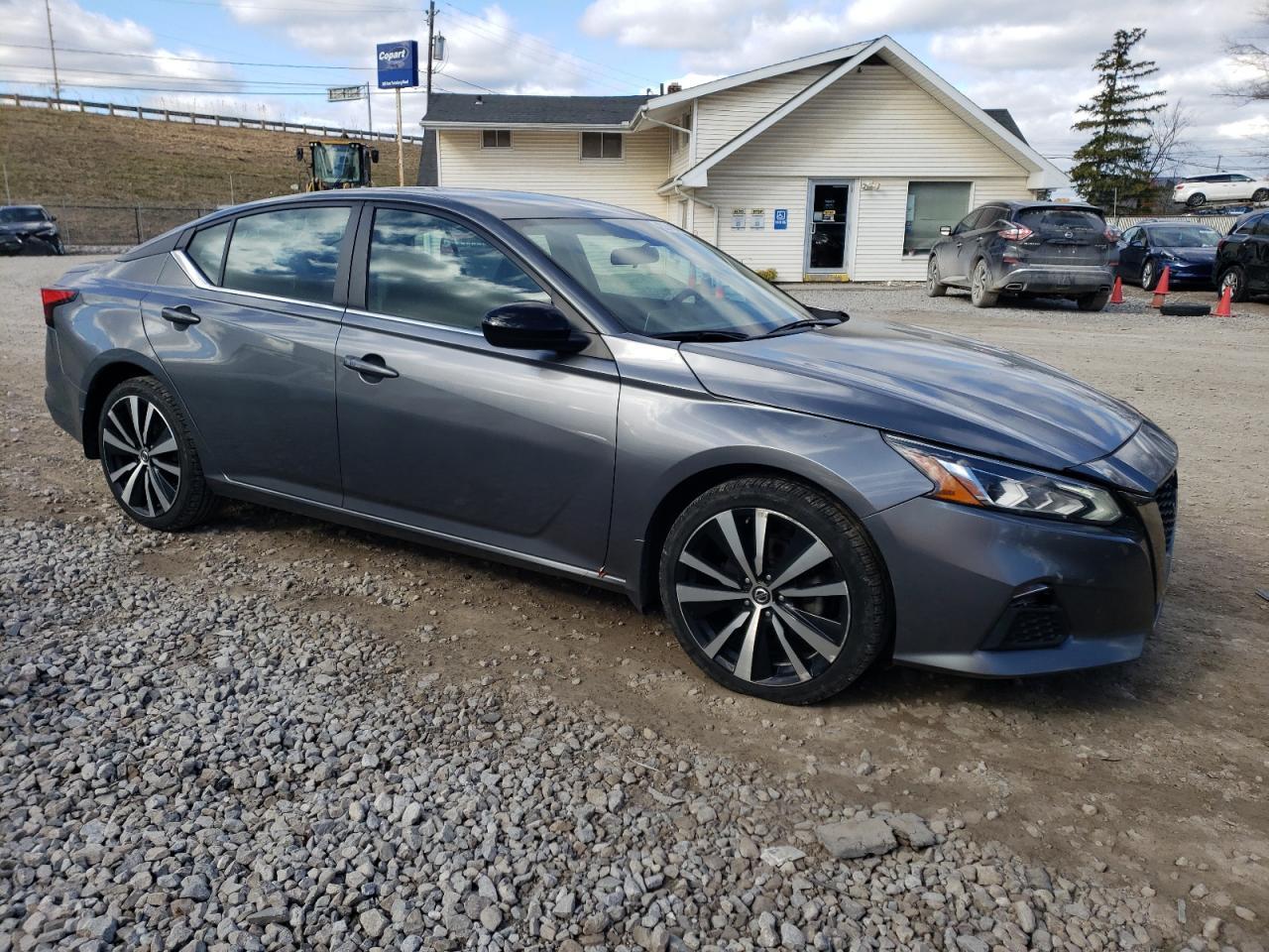 2022 Nissan Altima Sr - Image 4