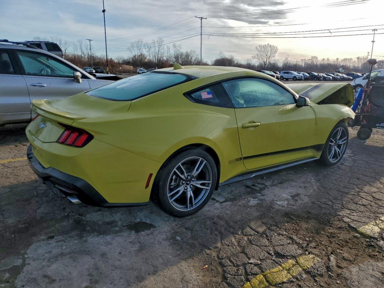 2025 Ford Mustang - Image 3