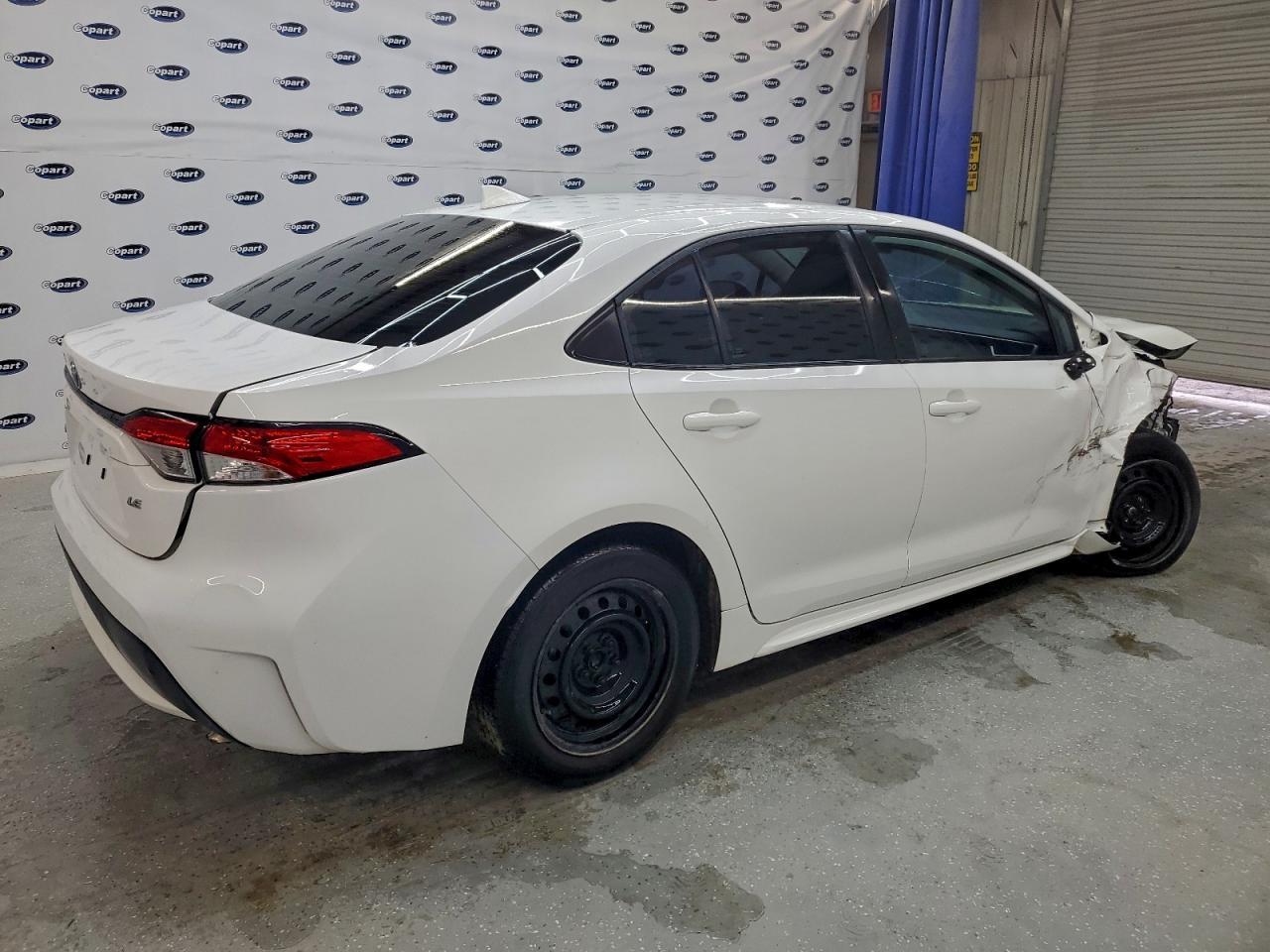 2021 Toyota Corolla Le - Фото 3