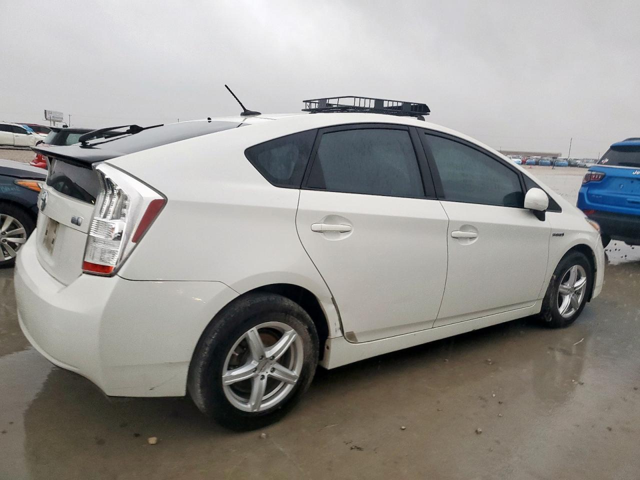 2011 Toyota Prius - Фото 3