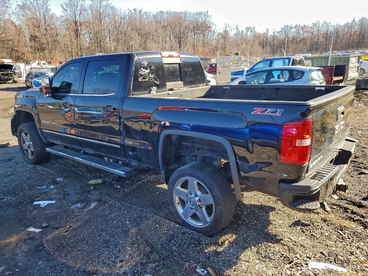 2015 GMC Sierra C2500 Denali - Фото 2