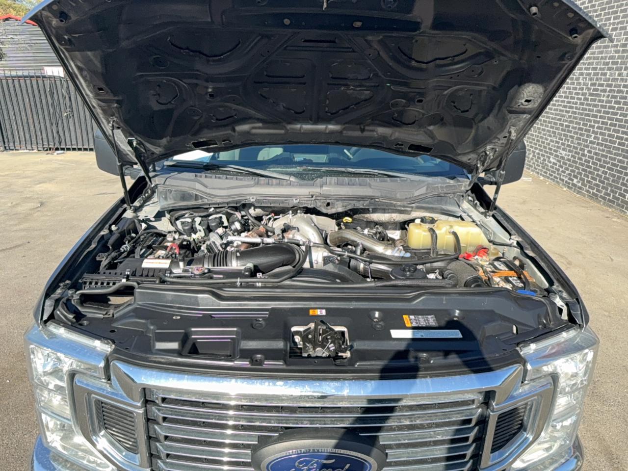 2022 Ford F350 Super Duty - Image 7