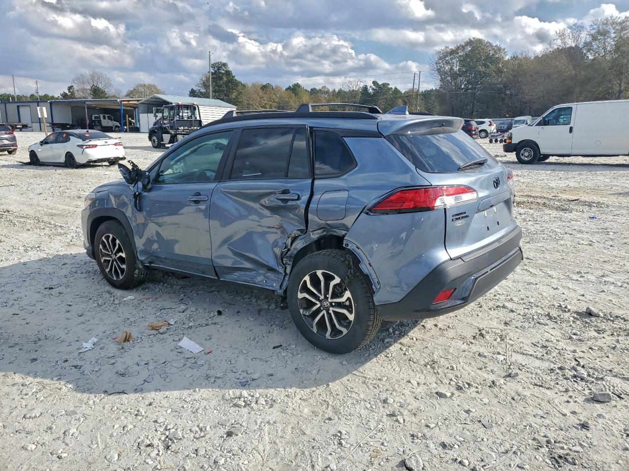 2024 Toyota Corolla Cross Se - Image 2