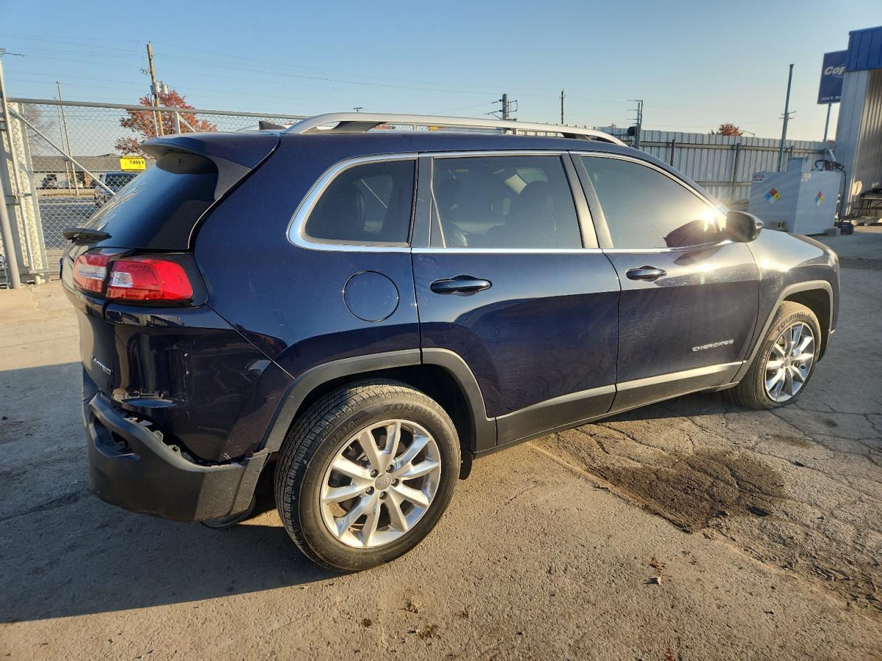 2016 Jeep Cherokee Limited - Image 3