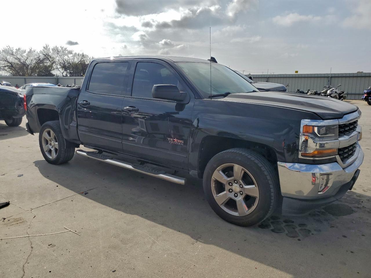 2018 Chevrolet Silverado C1500 Lt - Image 4