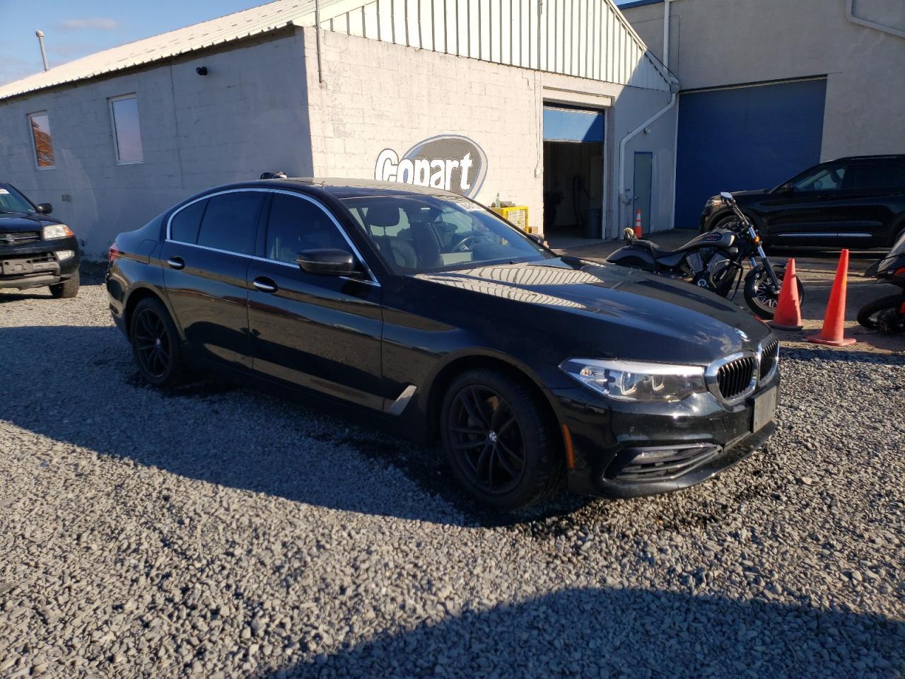 2018 BMW 530 Xi - Фото 4