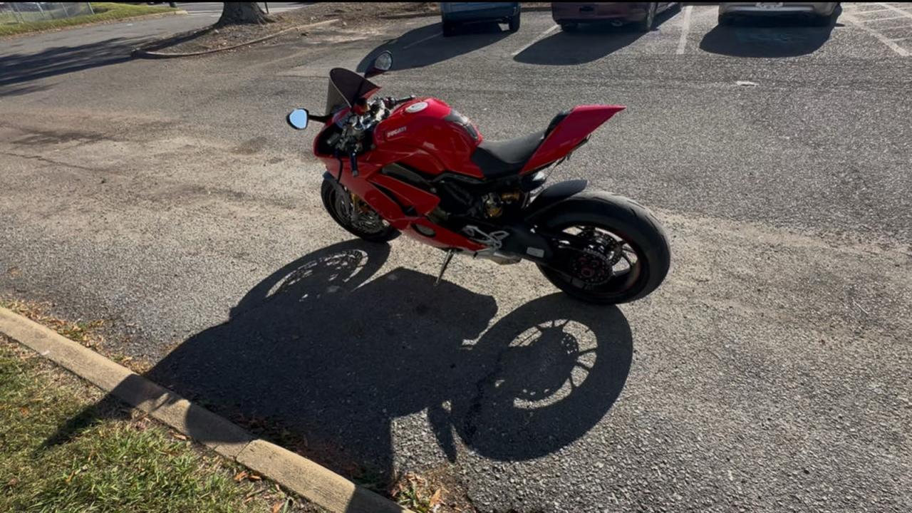 2019 Ducati Panigale V4 - Фото 4