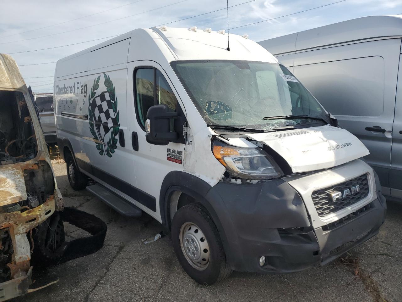2021 Ram Promaster2500 Delivery Van - Фото 4