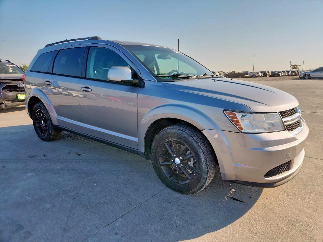 2017 Dodge Journey Sxt - Фото 4