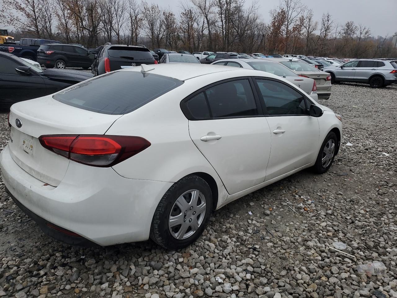 2017 Kia Forte Lx - Фото 3