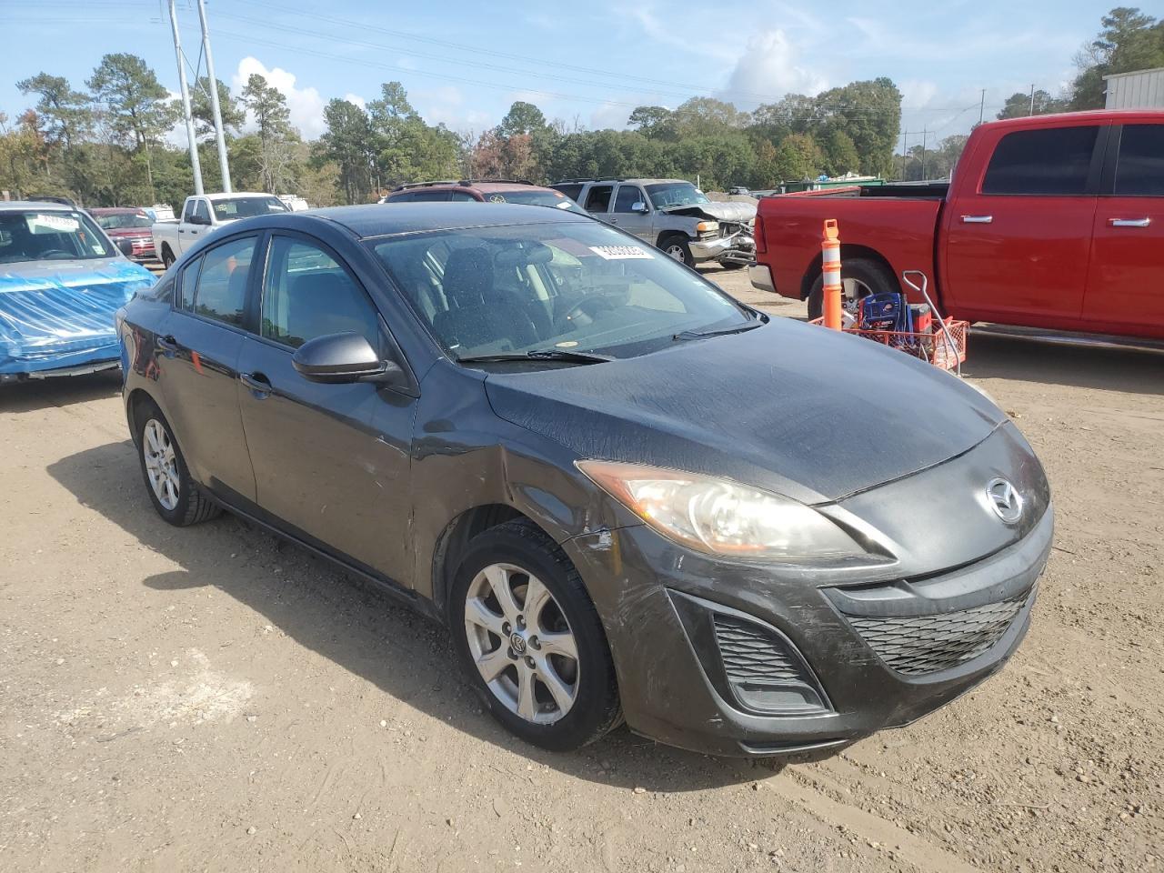 2011 Mazda 3 - Image 4