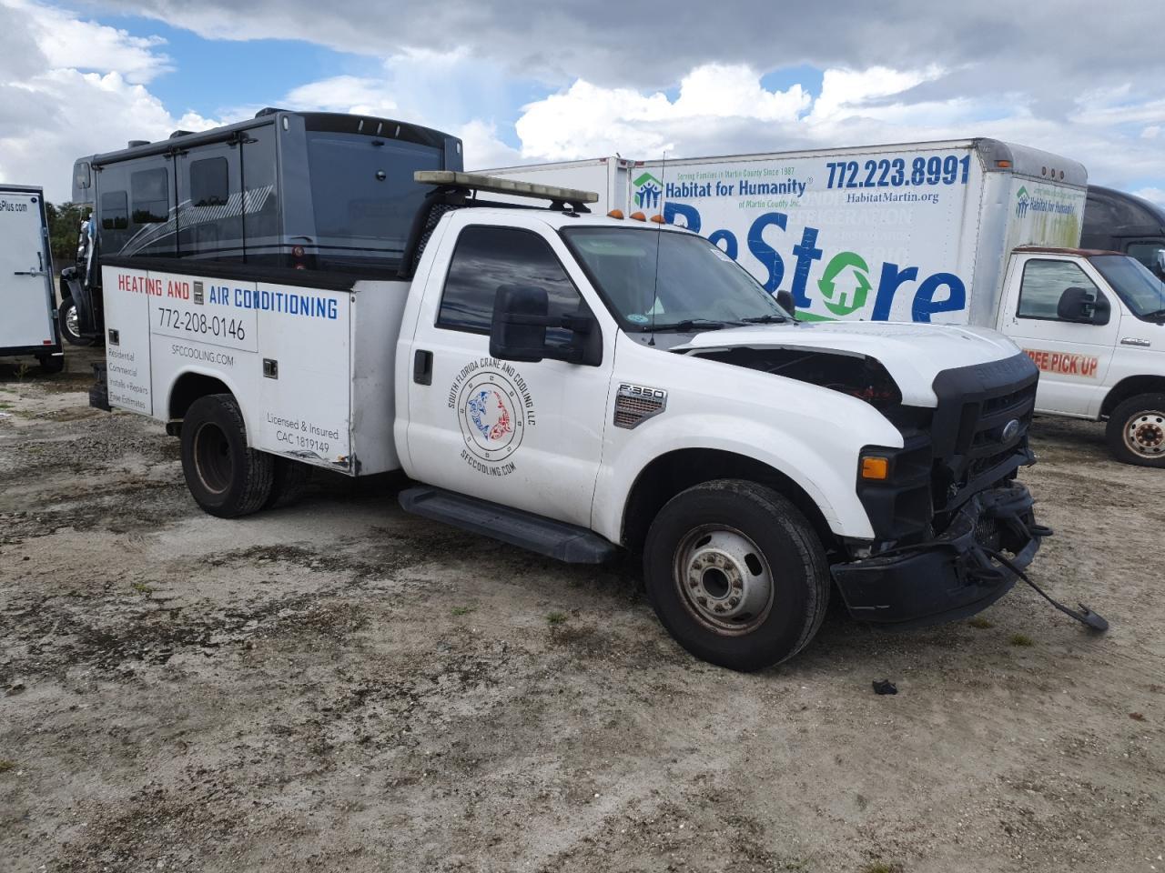 2010 Ford F350 Super Duty Utility / Service Truck - Фото 4