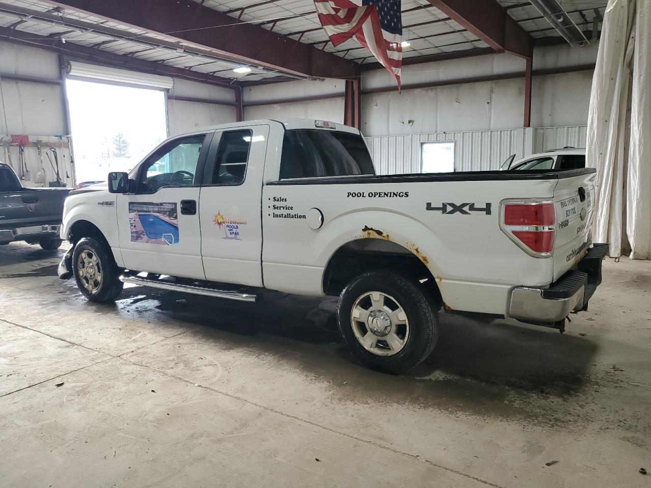 2011 Ford F150 Super Cab - Фото 2