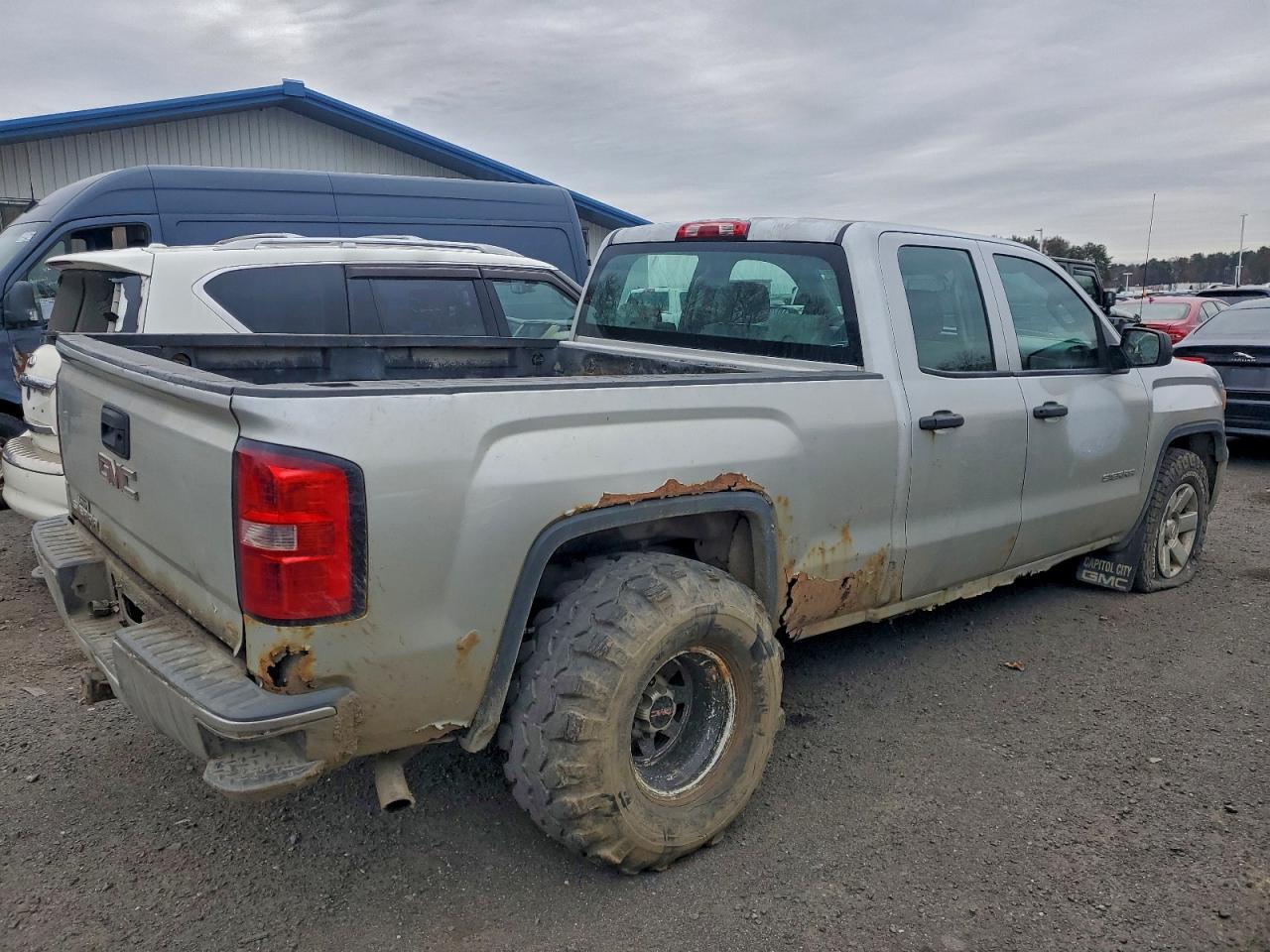 2014 GMC Sierra C1500 - Image 3