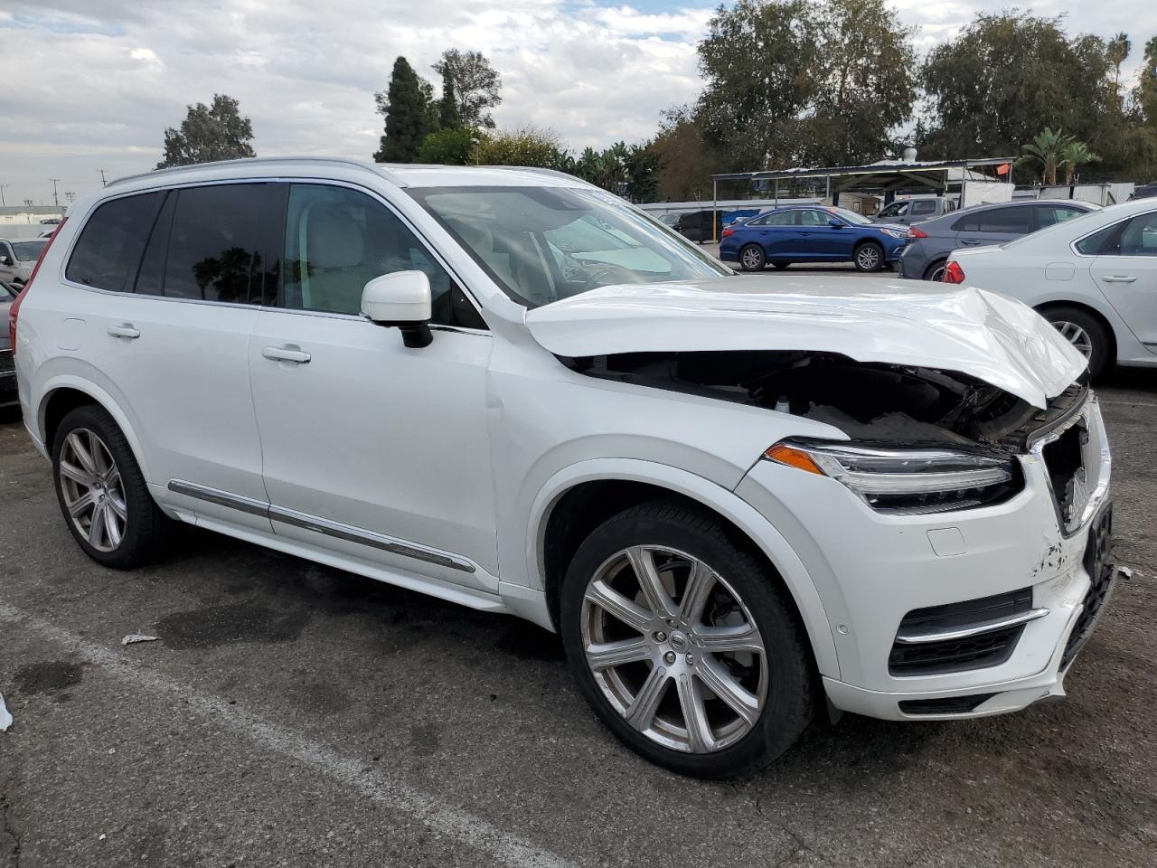 2017 Volvo Xc90 T8 - Фото 4
