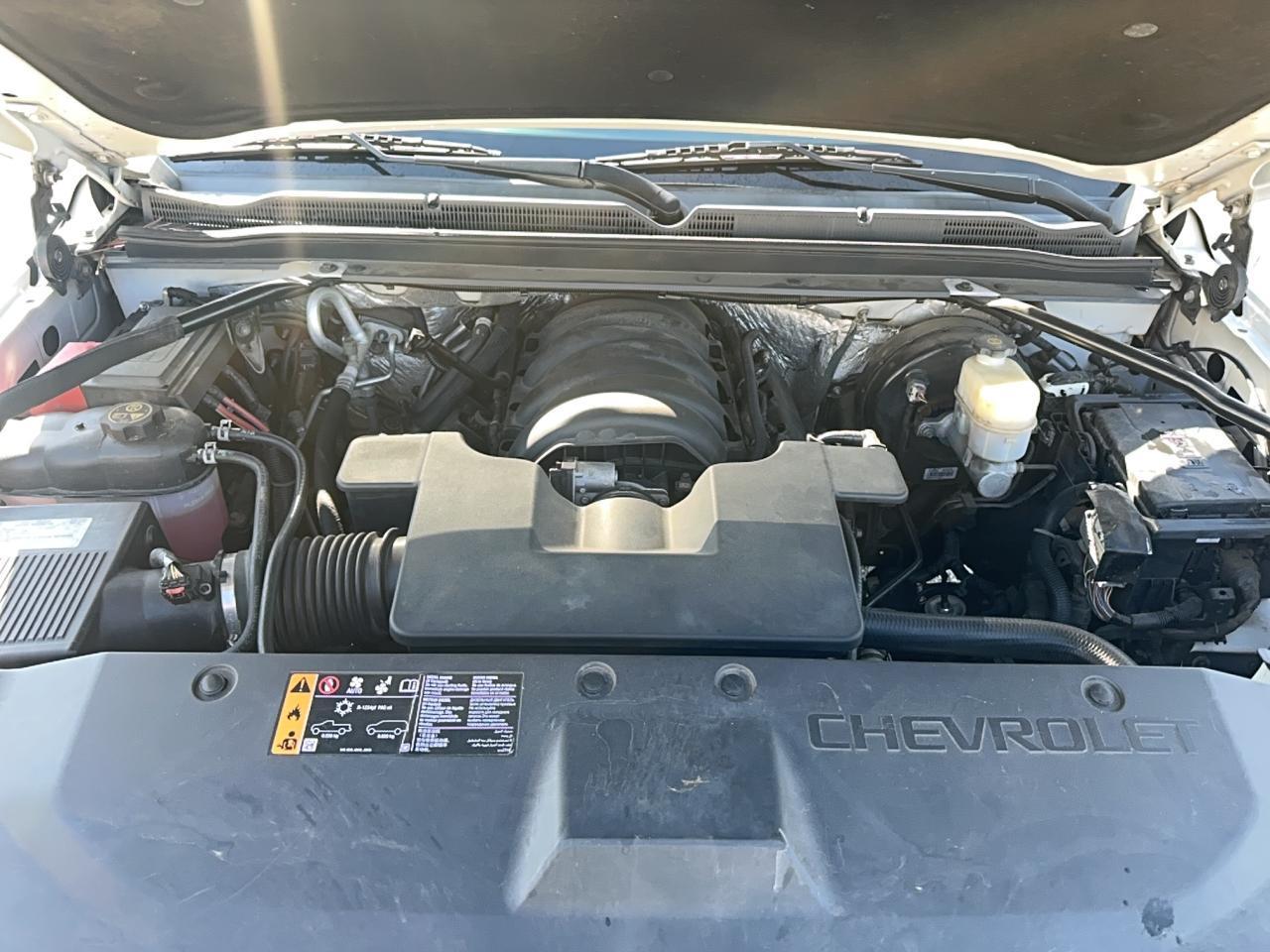 2017 Chevrolet Suburban C1500 Premier - Image 7