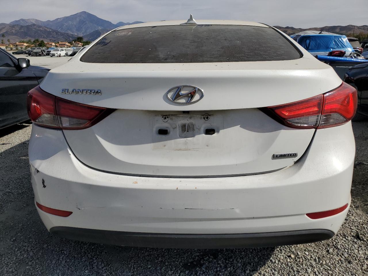 2014 Hyundai Elantra Se - Image 6