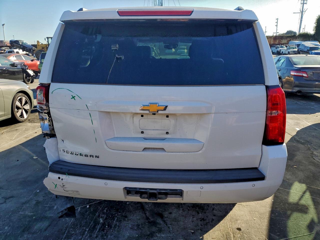 2020 Chevrolet Suburban C1500 Lt - Image 6