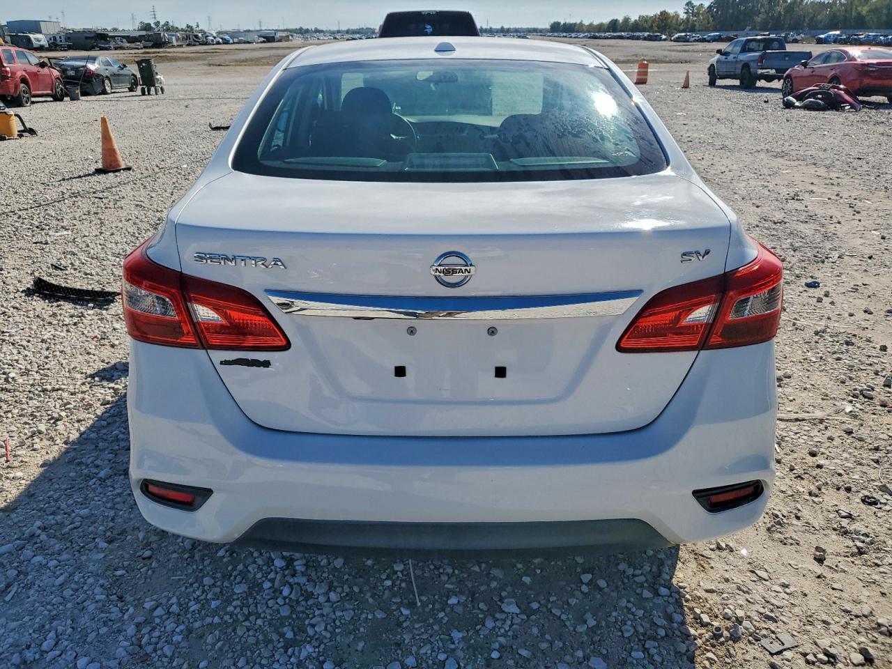 2019 Nissan Sentra S - Фото 6
