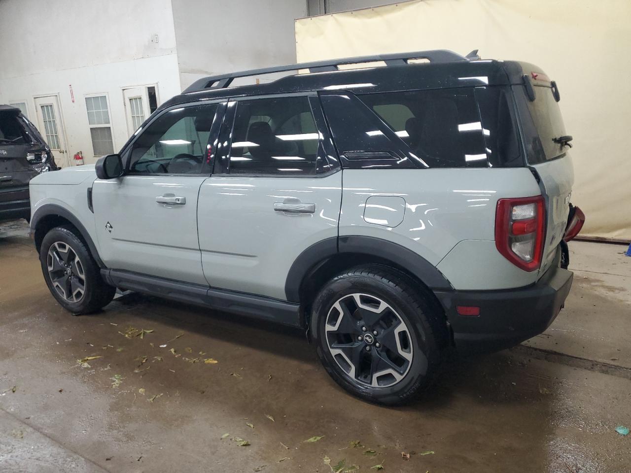2022 Ford Bronco Sport Outer Banks - Image 2