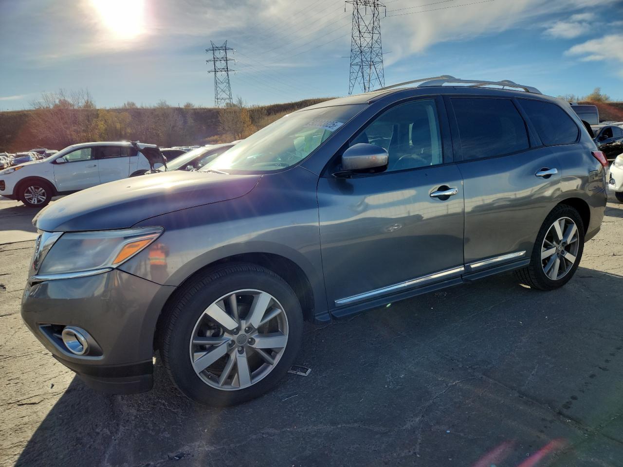 2016 Nissan Pathfinder S