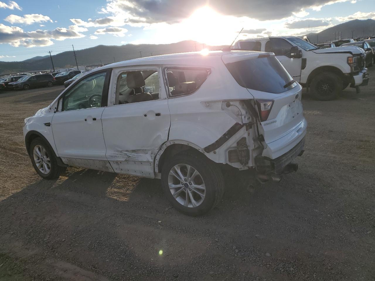 2017 Ford Escape Se - Image 2