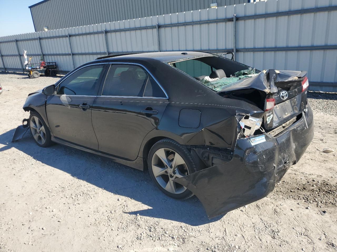 2012 Toyota Camry Se Sport Limited Edition - Image 2