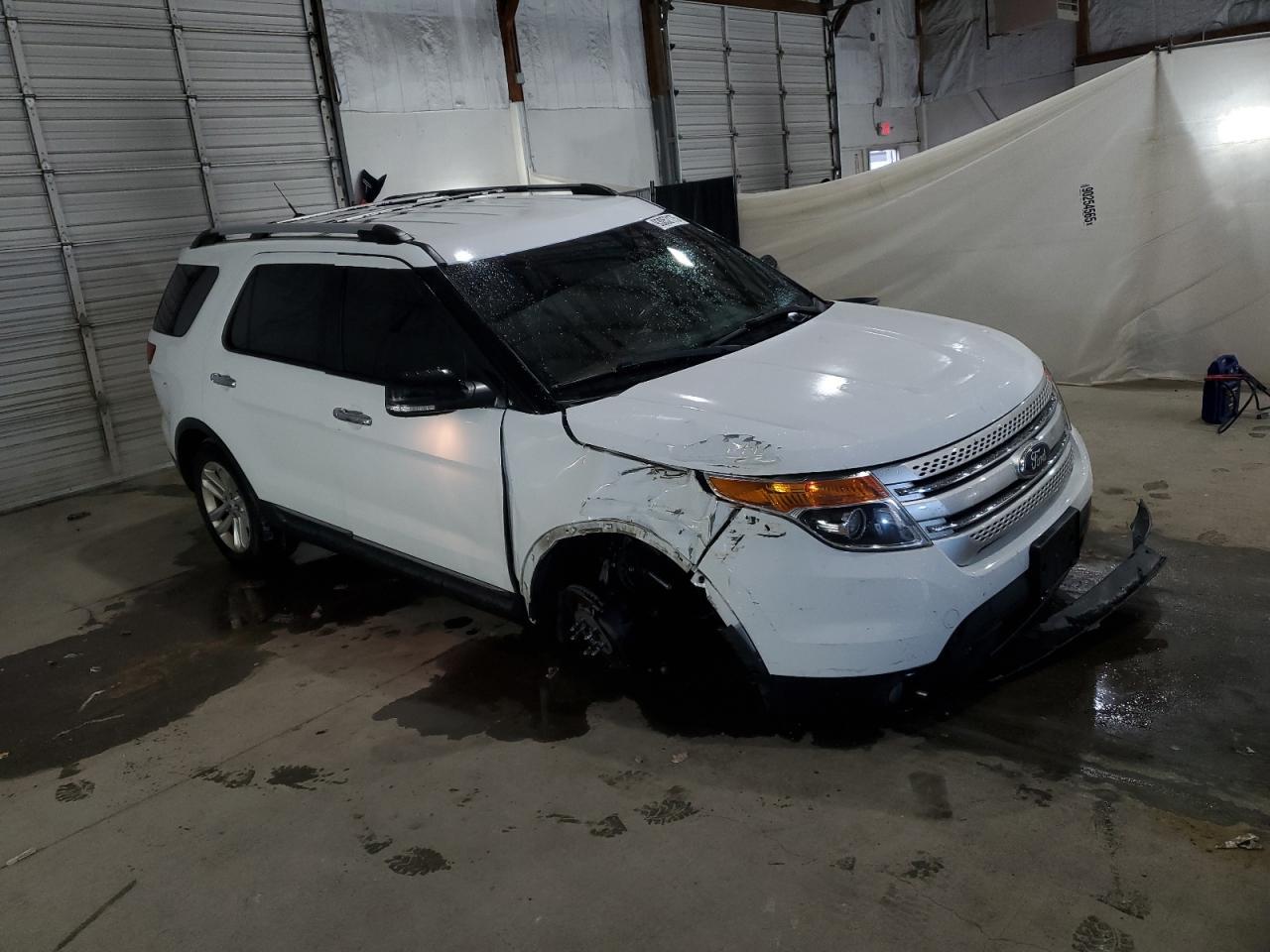 2015 Ford Explorer Xlt - Фото 4