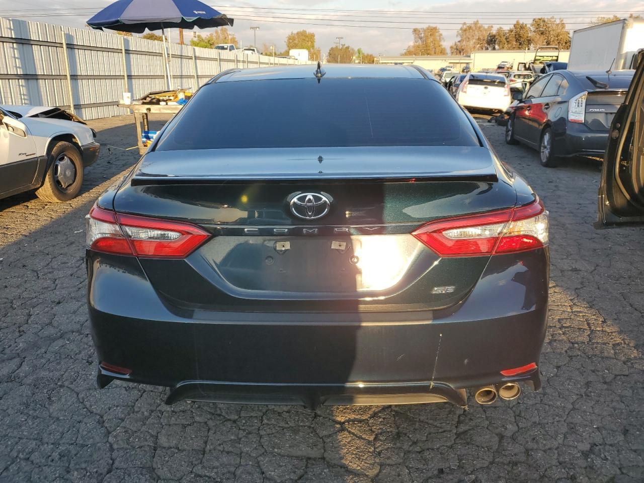 2019 Toyota Camry L - Фото 6