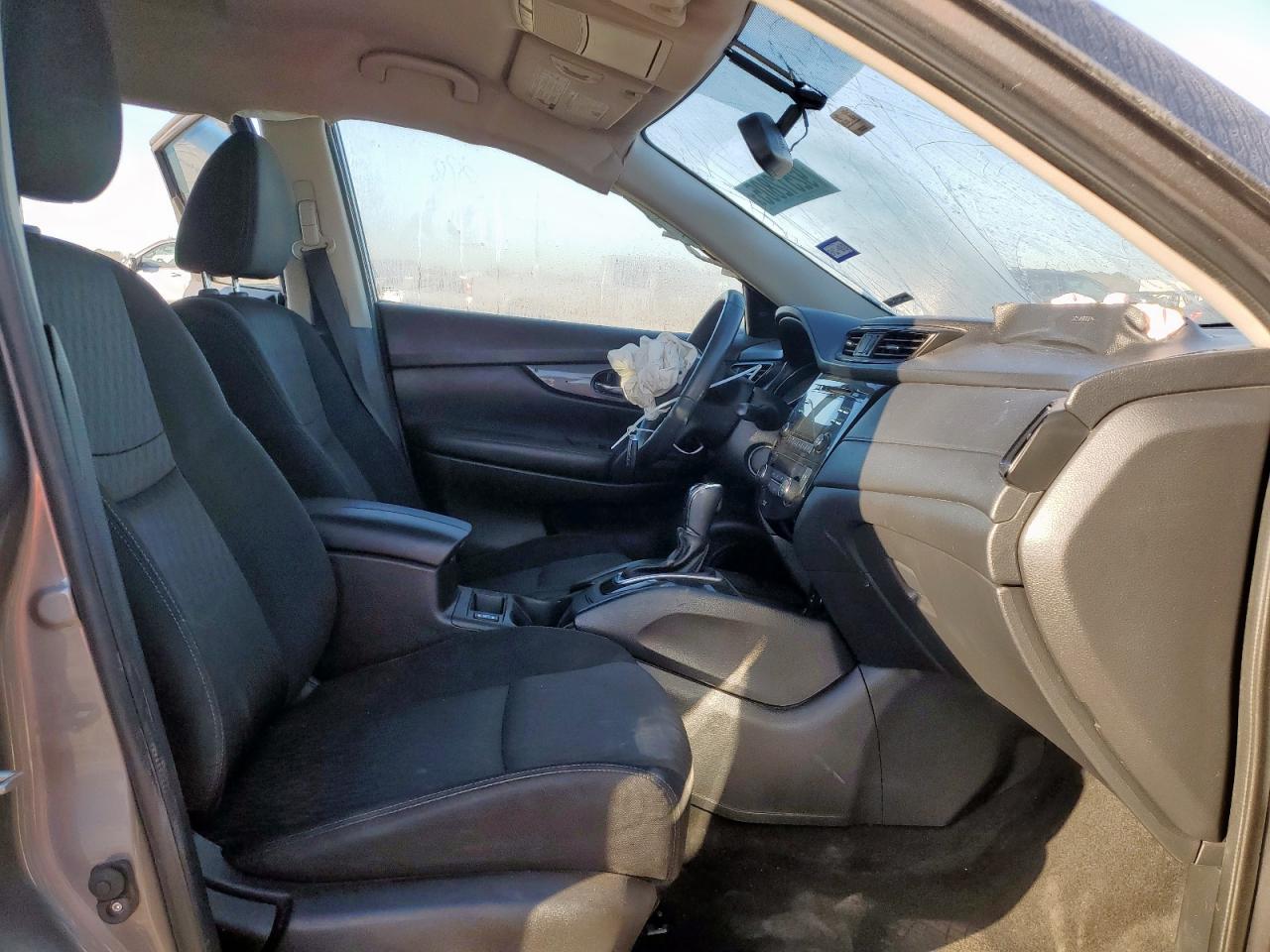 2017 Nissan Rogue S - Image 7