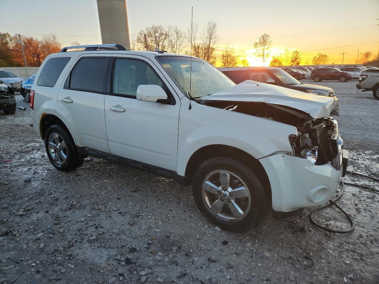 2012 Ford Escape Limited - Фото 4