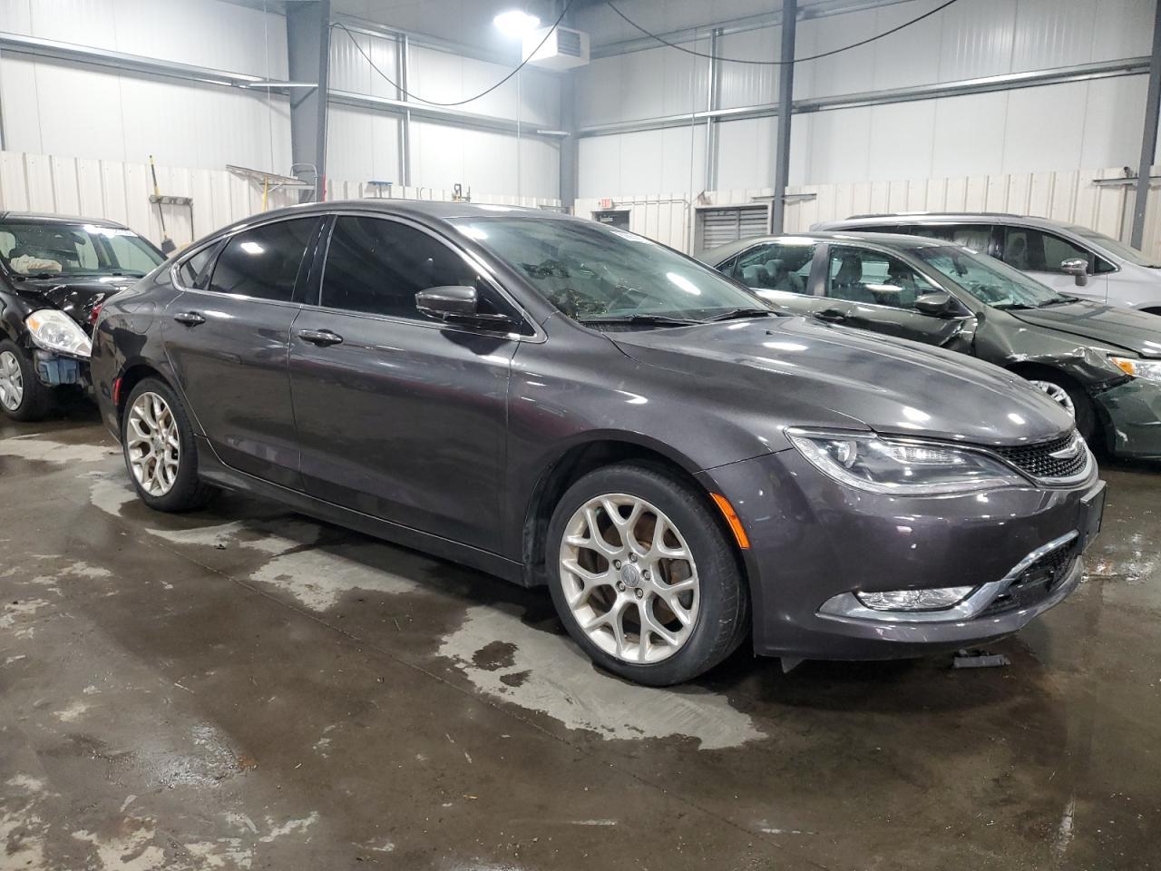 2015 Chrysler 200 C - Фото 4