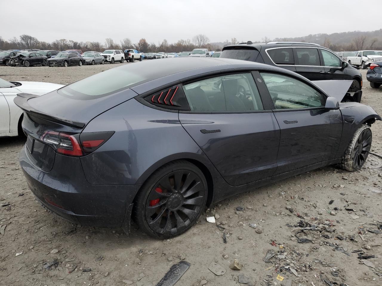 2022 Tesla Model 3 - Фото 3
