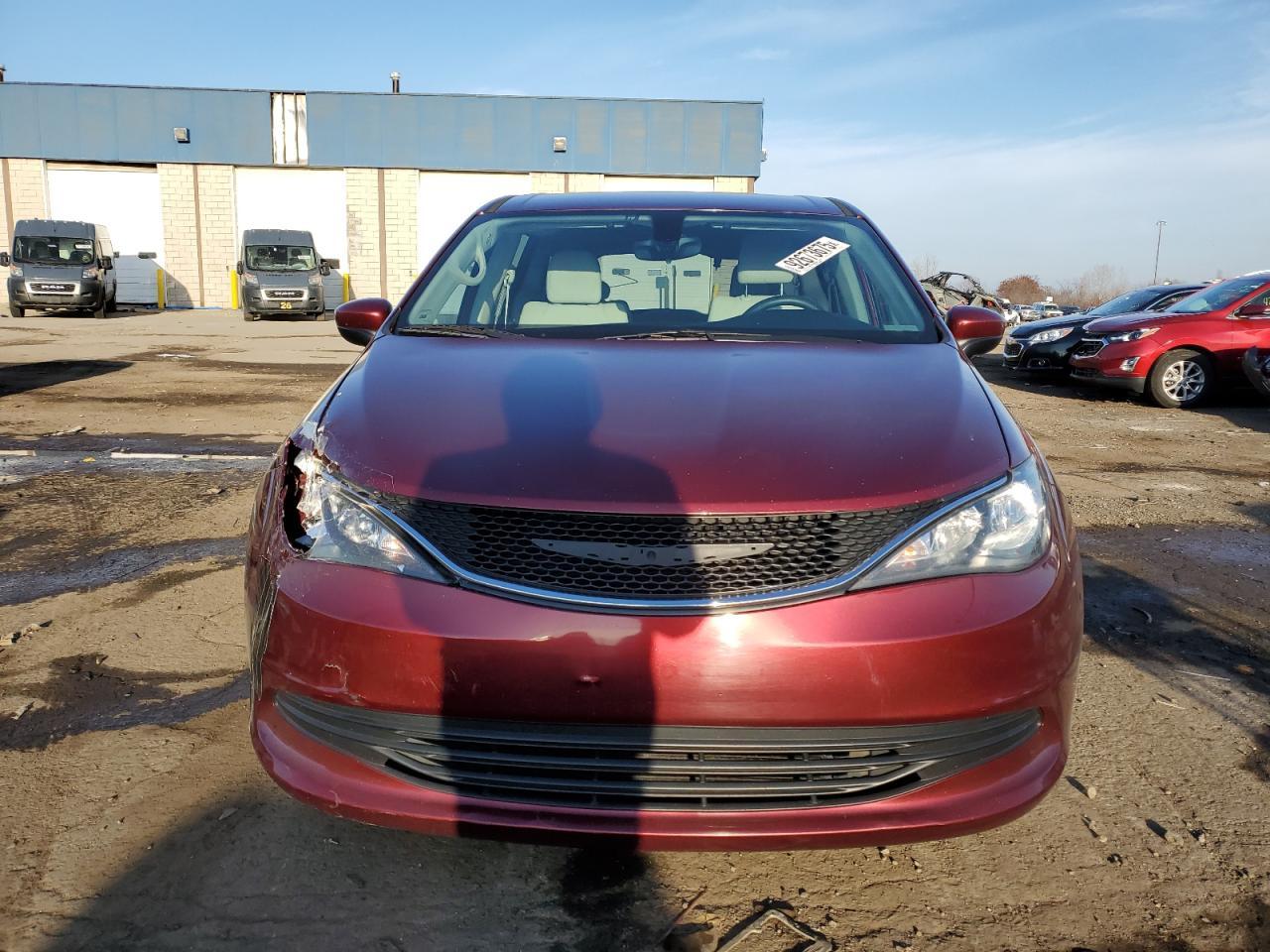 2017 Chrysler Pacifica Lx - Фото 5