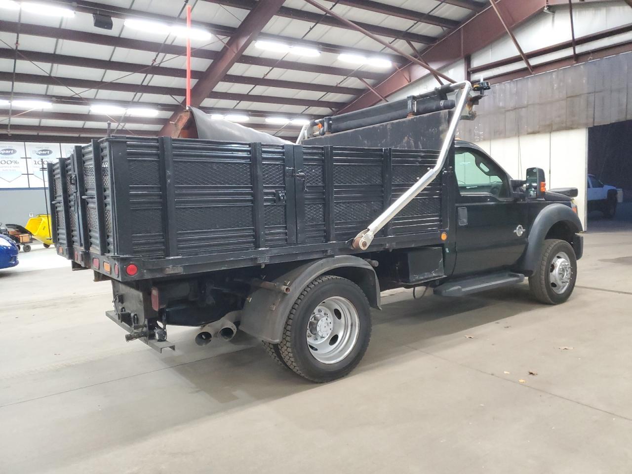 2016 Ford F550 Super Duty - Image 3