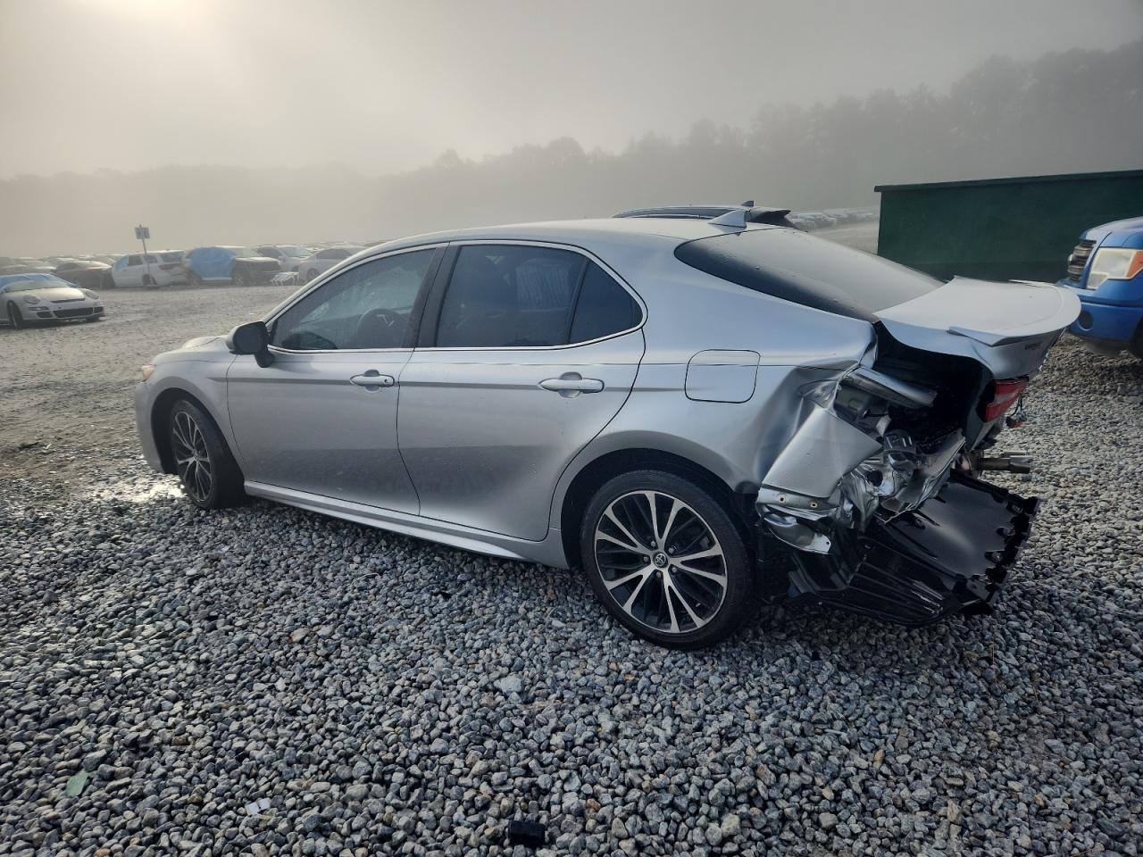 2019 Toyota Camry L - Фото 2