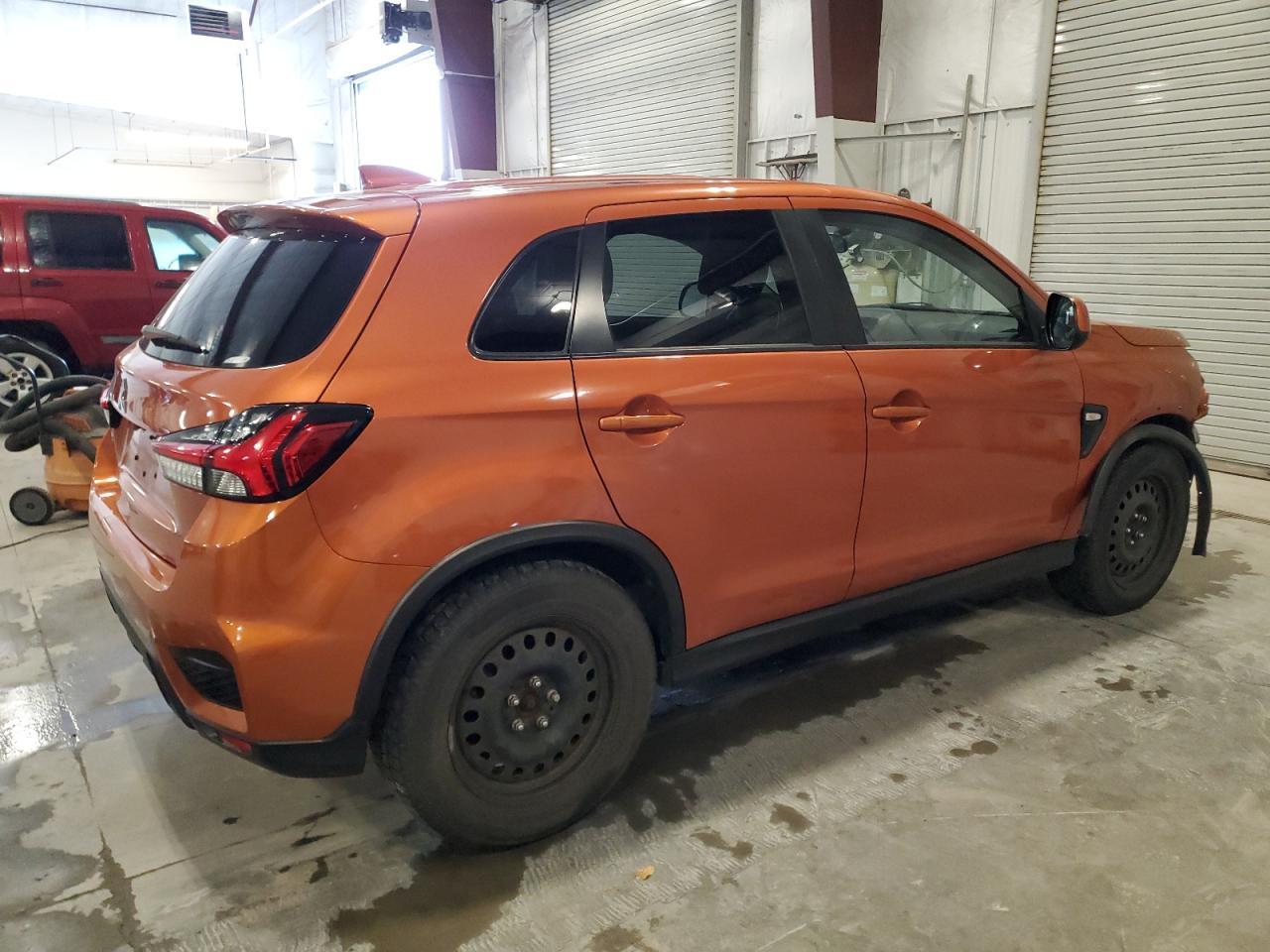 2020 Mitsubishi Outlander Sport Es - Фото 3