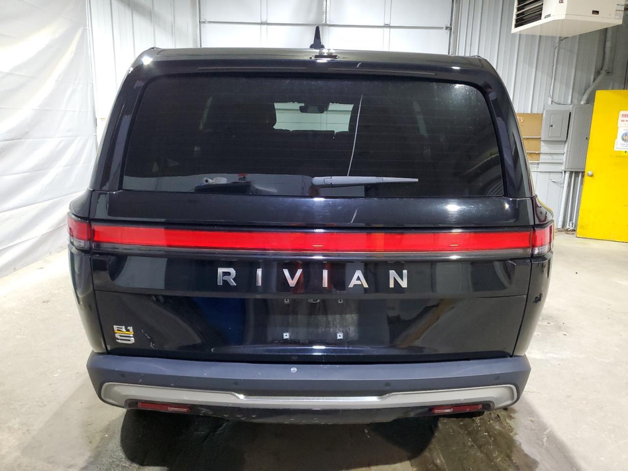 2023 Rivian R1S Adventure - Image 6