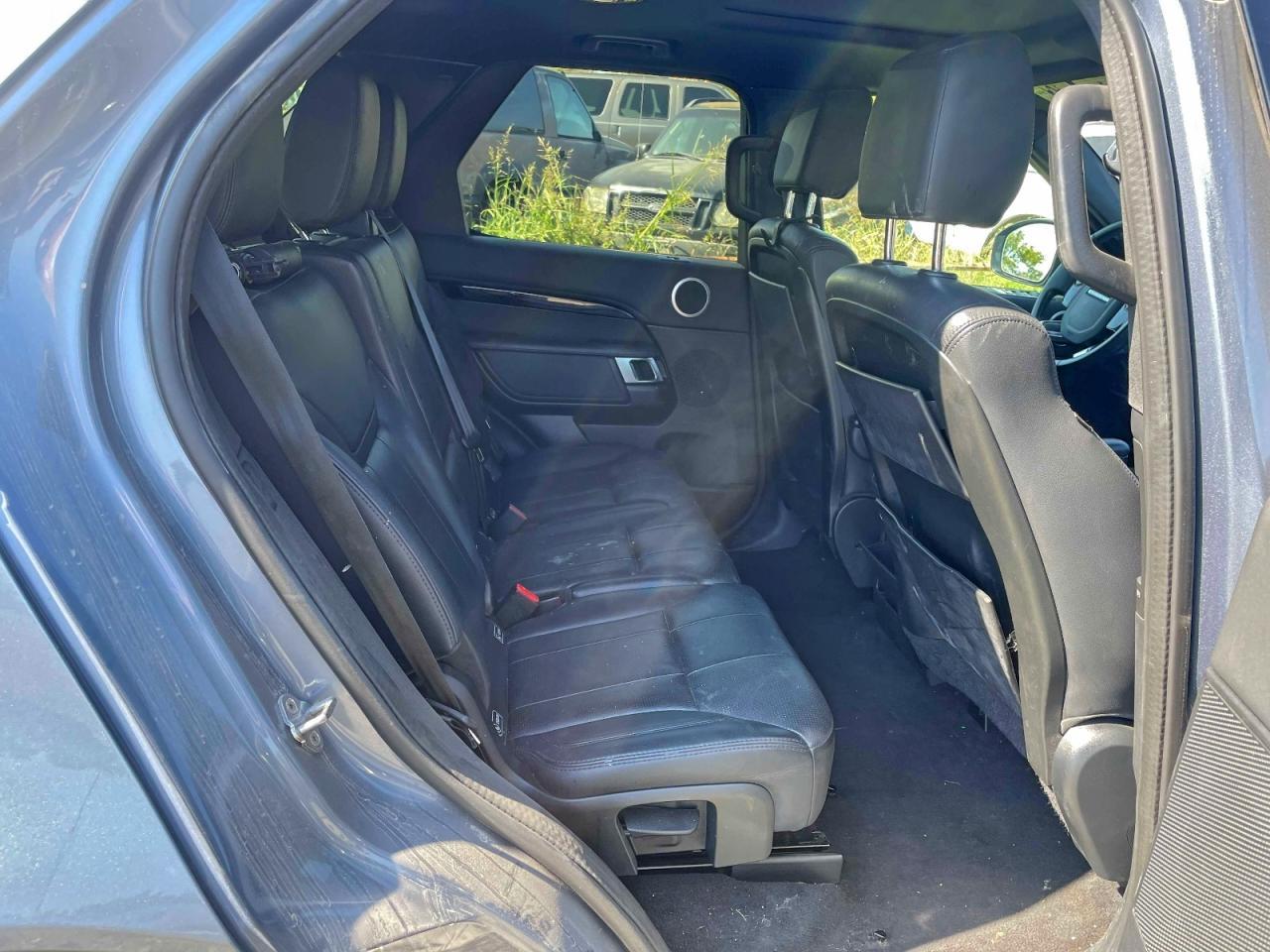 2020 Land Rover Discovery Se - Фото 6