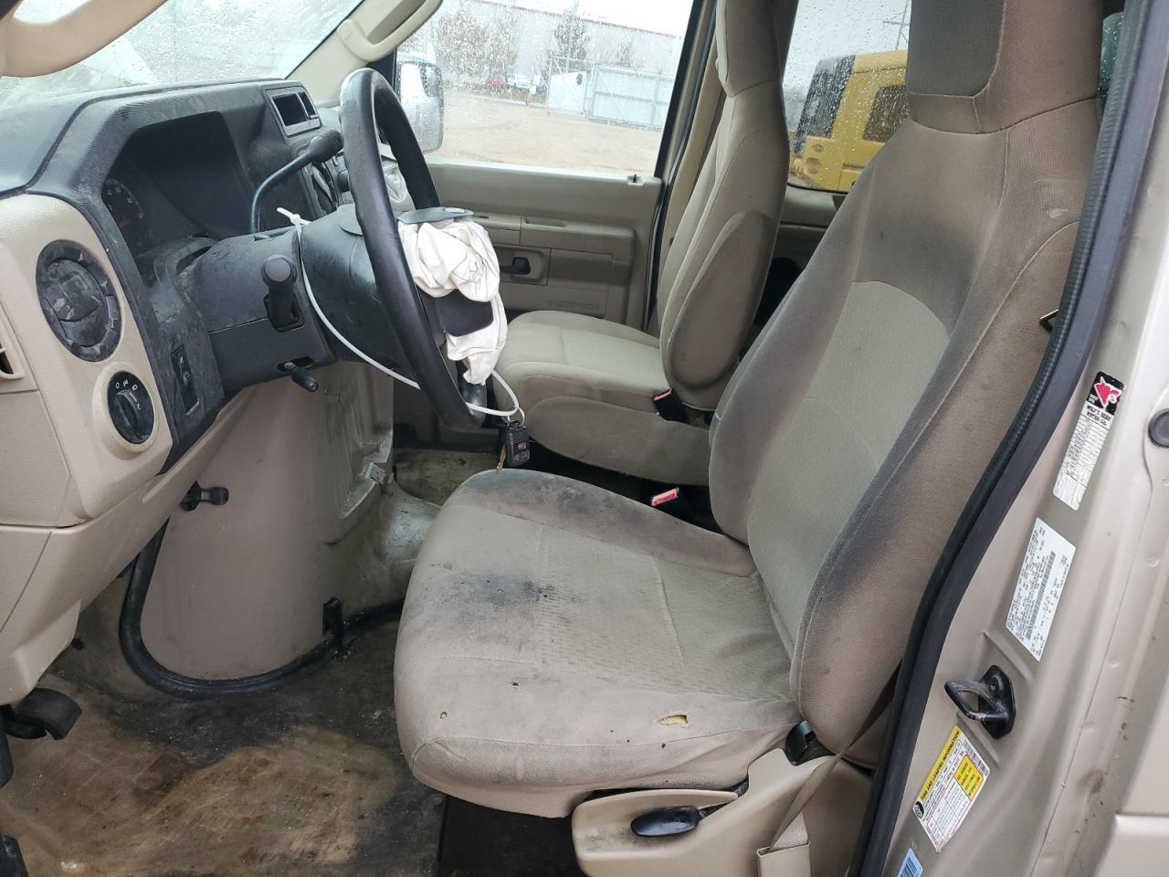 2013 Ford Econoline E350 Super Duty Wagon - Фото 7