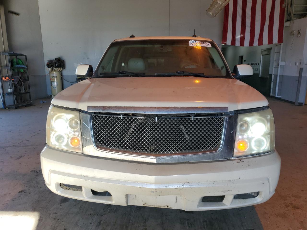 2003 Cadillac Escalade Luxury - Фото 5