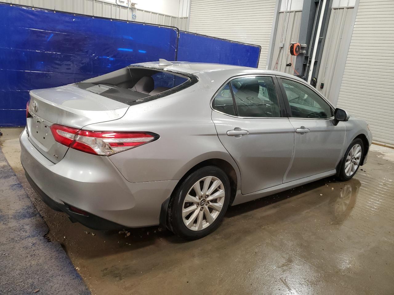 2019 Toyota Camry L - Image 3