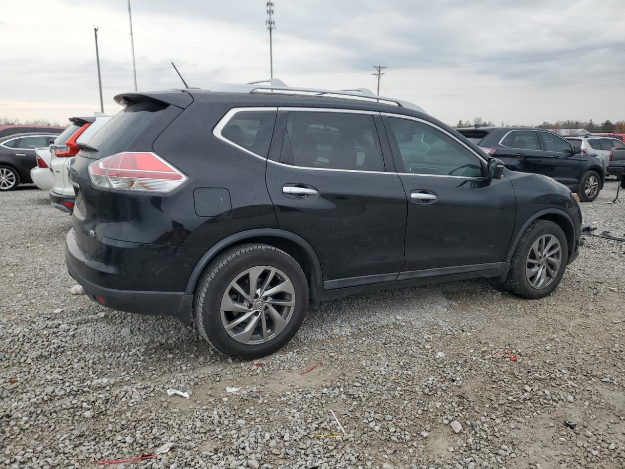2015 Nissan Rogue S - Фото 3