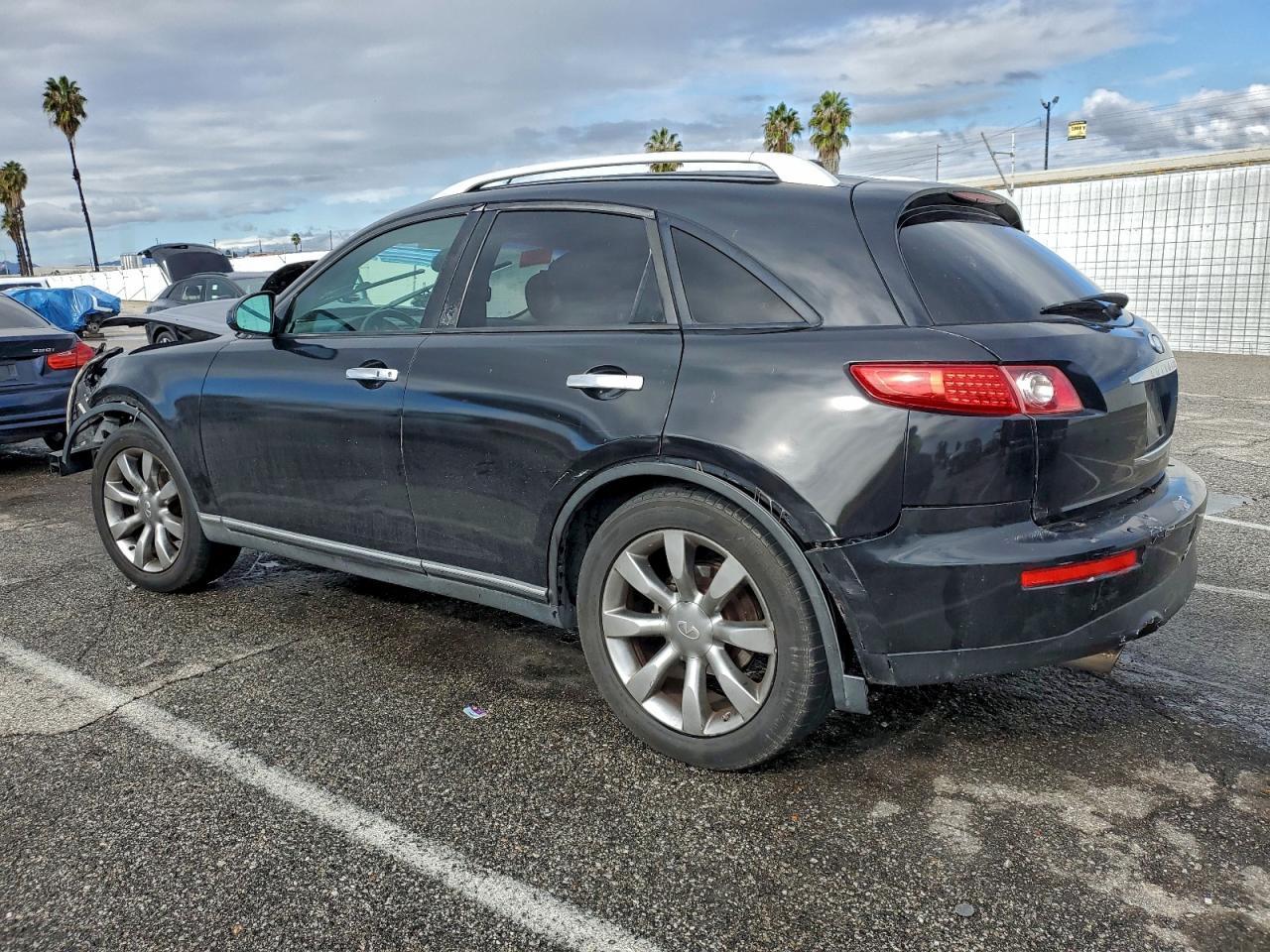 2004 Infiniti Fx45 - Image 2